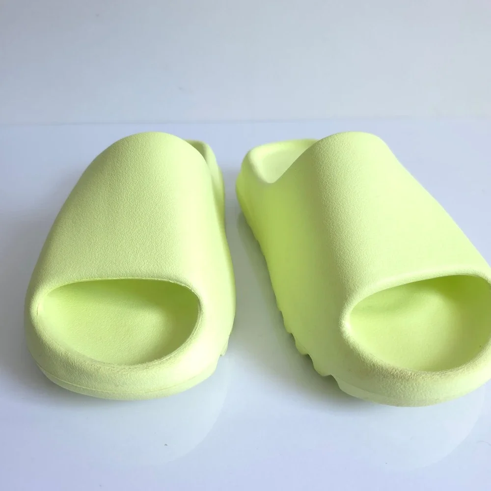 Adidas Yeezy Slide Glow Green Kids GZ6077 Size 5US Sandals